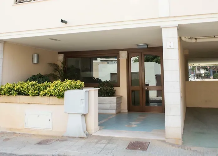 Viona Apartments